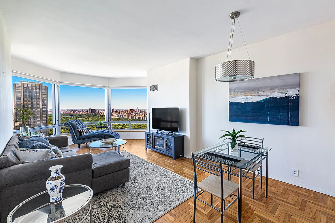 301 West 57th Street — Photo 2