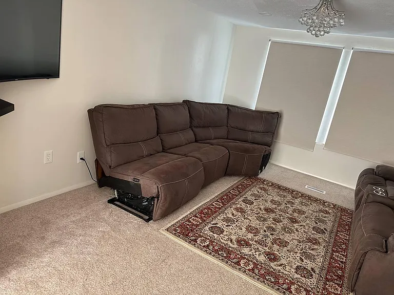 28 Mapleview Cir — Photo 8