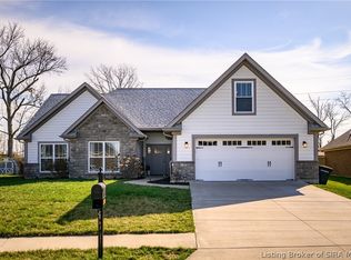 5740 Sugar Berry Ln, Jeffersonville, IN 47130