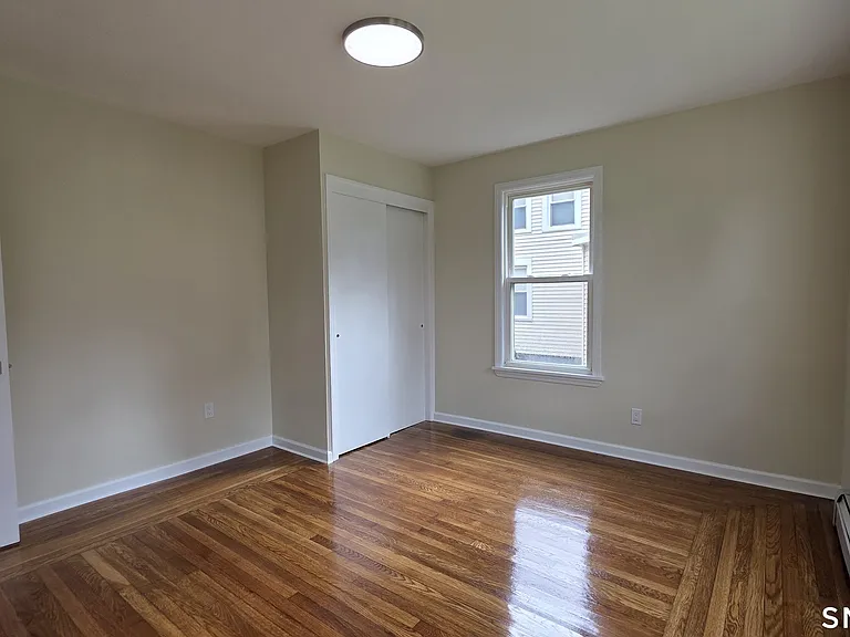 782 Center St — Photo 13