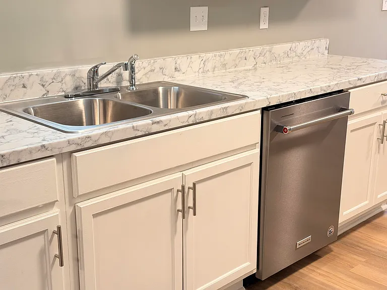 3884 Kerston Dr — Photo 16