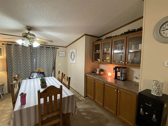 5th image of 104 Brooklynn Dr