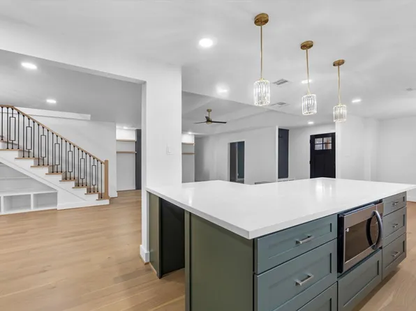 10514 Emnora Ln, Houston, TX 77043