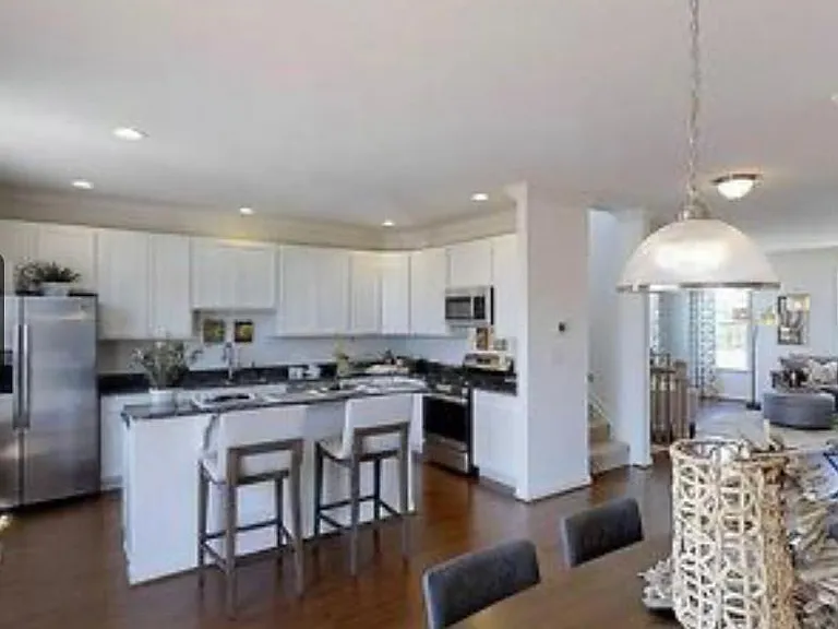 313 Ashby Commons Dr — Photo 31