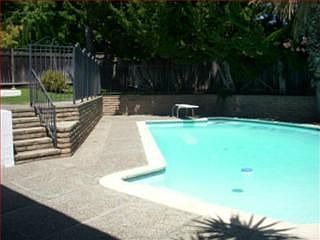 2nd image of 21537 Rainbow Dr