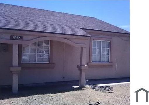 3rd image of 904 Melrose Dr