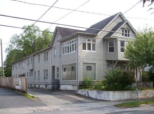 519 Sarah St APT 6, Stroudsburg, PA 18360