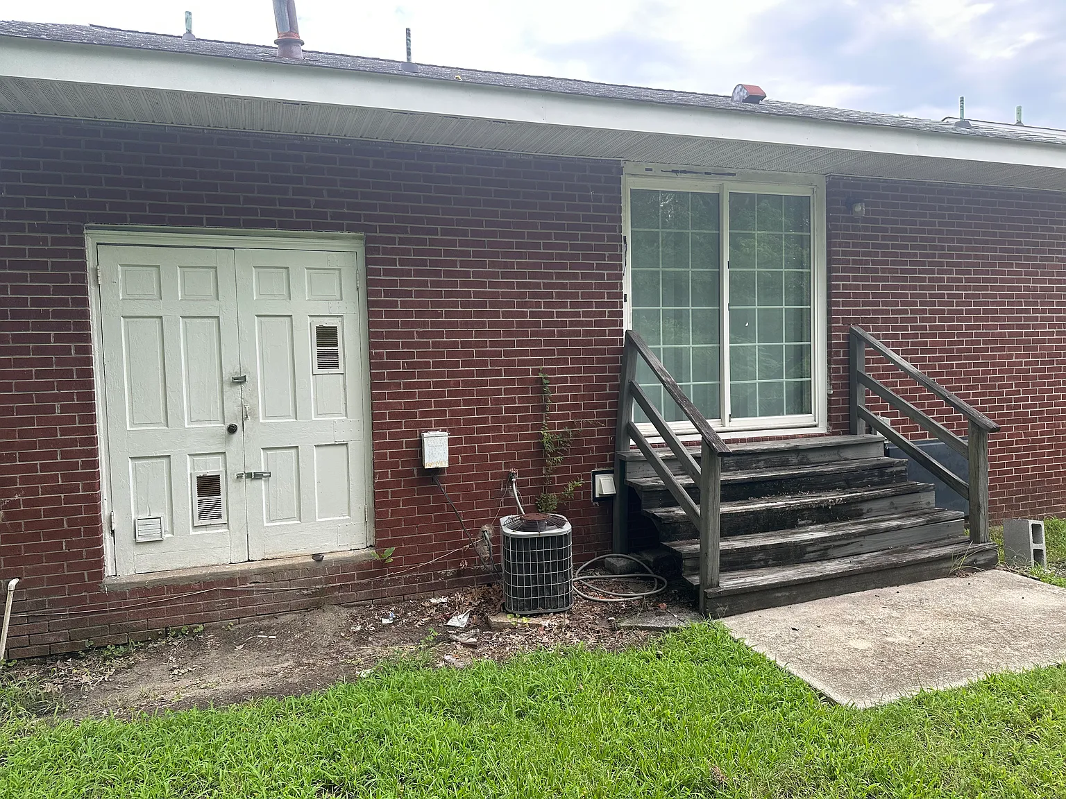 3 bed, 1133 sqft, $1,700 — Photo 3