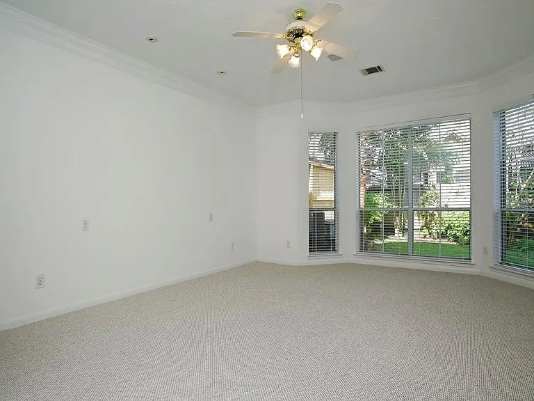6902 Afton Woods Dr — Photo 11