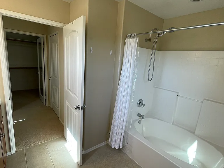 11509 Amalfi Way — Photo 30