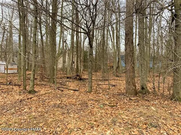 J 138 Brandywine Dr, Tobyhanna, PA 18466