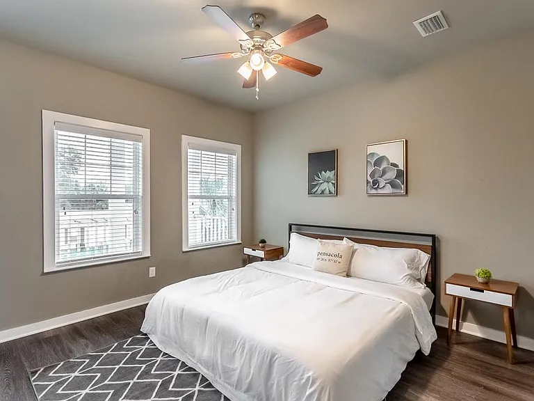 115 S Donelson St — Photo 30
