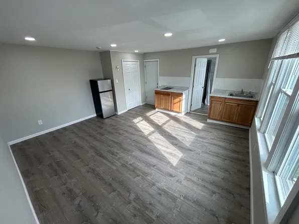 527 Willow St #2B, Scranton, PA 18505