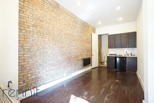 Rented by Rennit Inc. | media 14