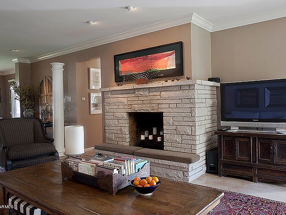 3rd image of 4716 E Calle Tuberia