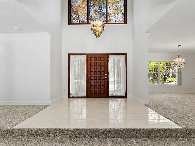 10206 Lakeview Dr — Photo 5