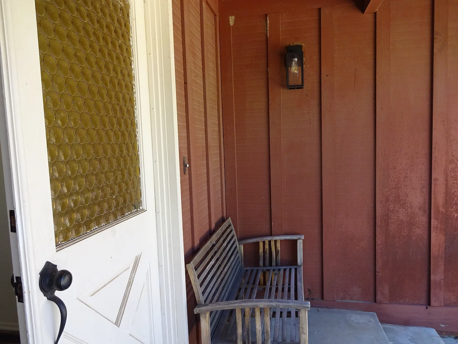 3 bed, 2116 sqft, $3,600 — Photo 2