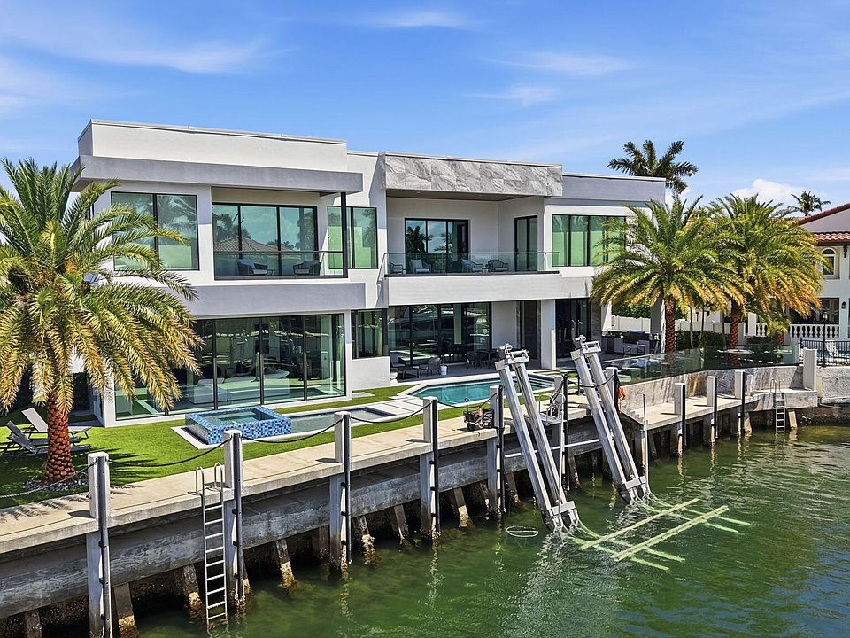 1st image of 749 Bamboo Drive