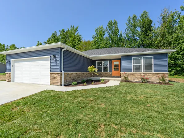 1907 Westbrook Dr, North Vernon, IN 47265