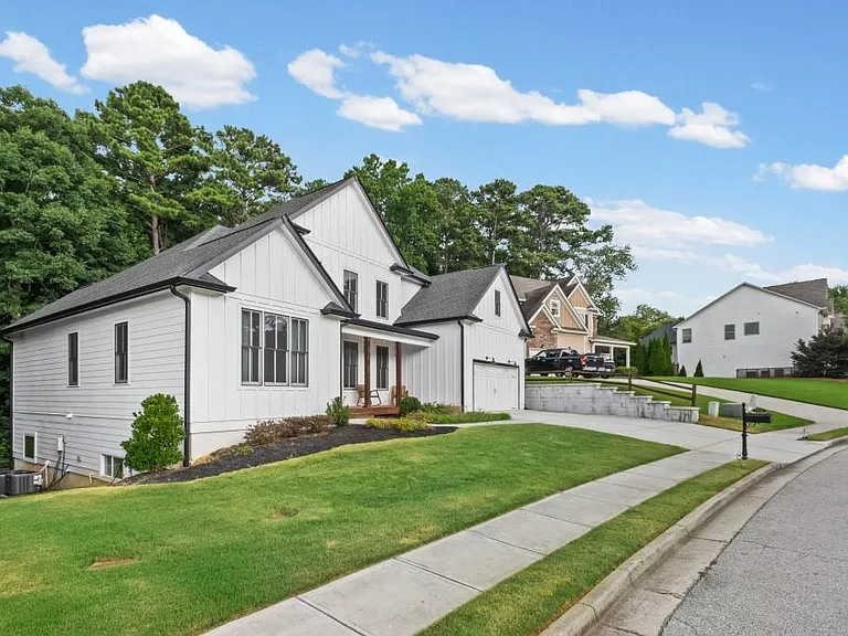 3346 Kenyon Creek Dr NW — Photo 3