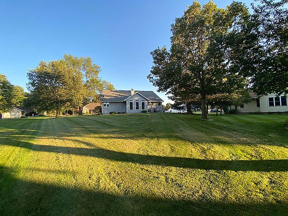 4th image of 336 N Phil Gould Dr