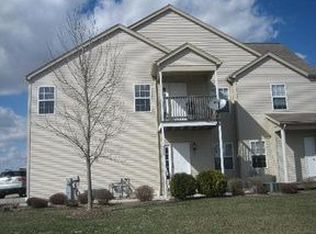 531 Stonegate Dr, Sycamore, IL 60178