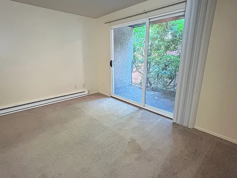 5033 15th Ave NE #3001 — Photo 8