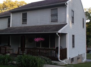 1593-1595 Bulgarmarsh Rd, Tiverton, RI 02878