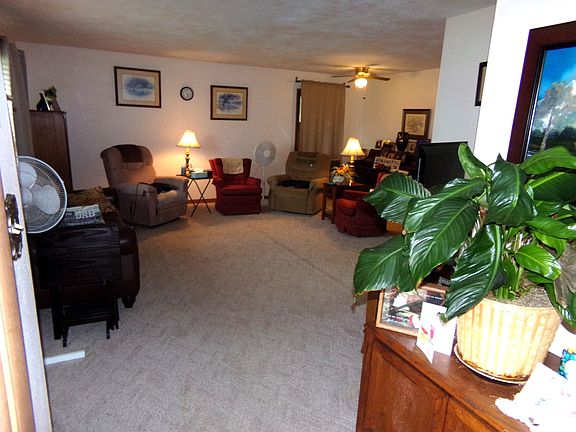 5th image of 3895 Christopher Dr