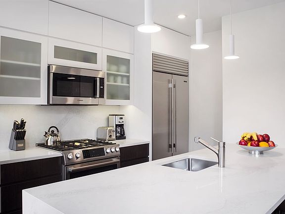 3rd image of 541 Amsterdam Ave #3C