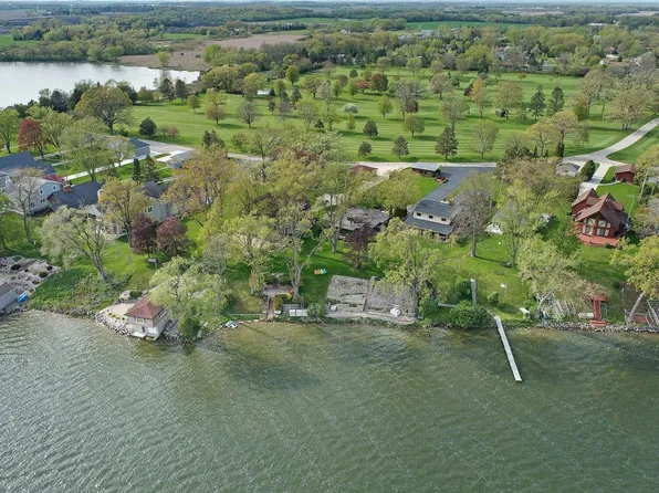 24221 Fairway DRIVE, Kansasville, WI 53139