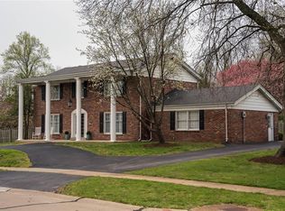 171 Laduemont Dr, Saint Louis, MO 63141