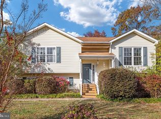 8504 Oak Glen Ct, Fredericksburg, VA 22407