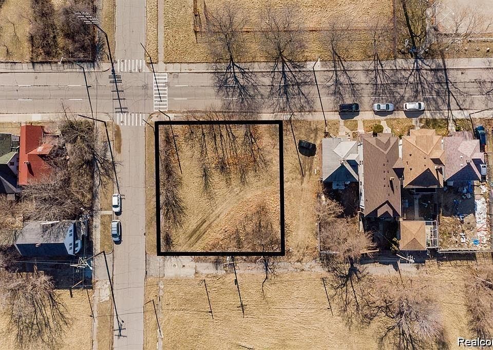 2nd image of 2915 Ellery St