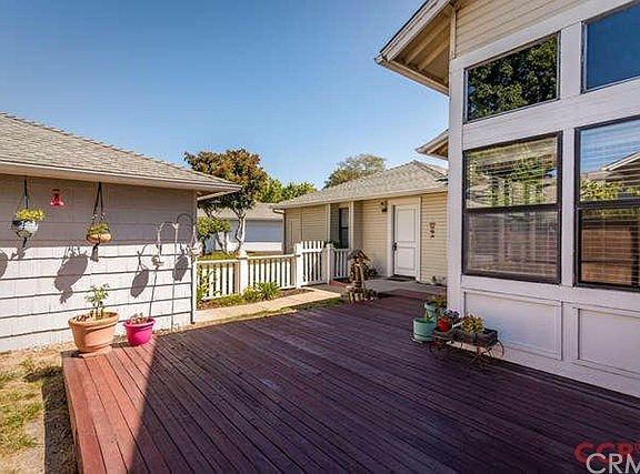 3rd image of 875 Marigold Ct
