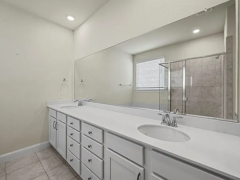 6100 Brunswick Dr — Photo 13