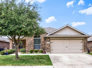 10212 Almondtree Dr, Fort Worth, TX 76140