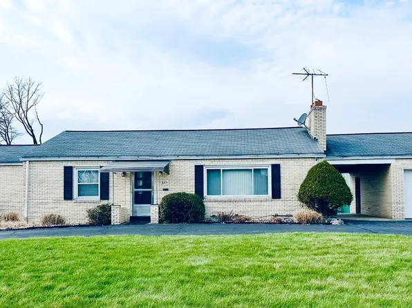 825 Carl Ave, New Kensington, PA 15068