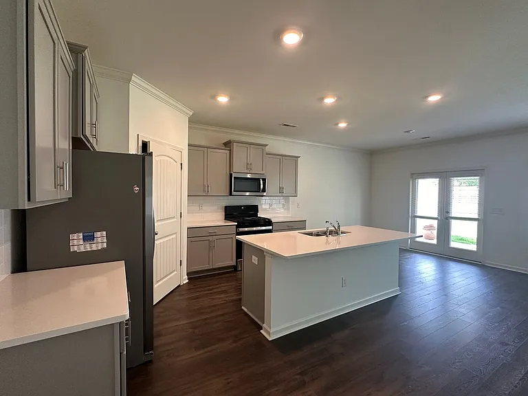 2005 Park Springs Ln — Photo 23