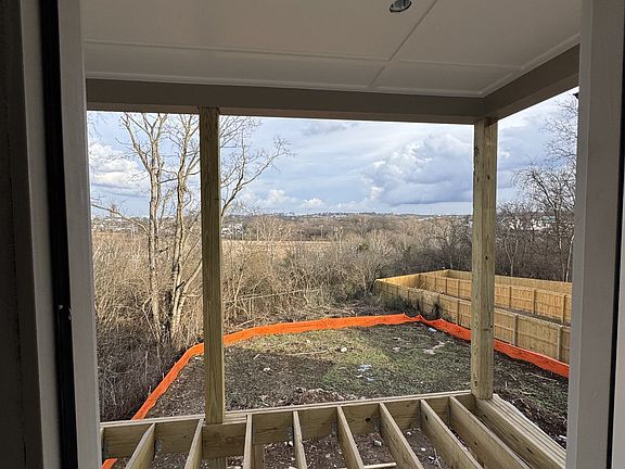 2nd image of 664 Vernon Ave