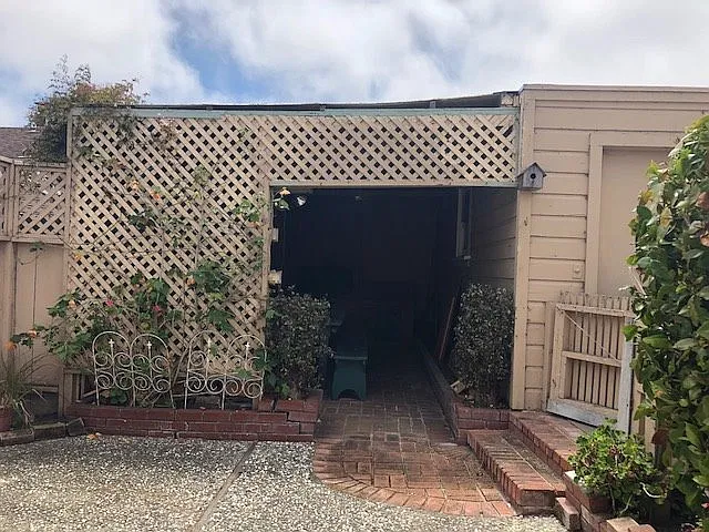 Great 3 Bedroom 2 Bath House in Old Town Monterey — Photo 3