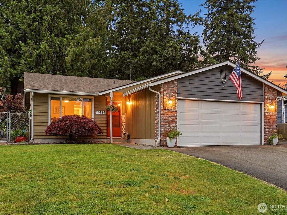 1st image of 15919 119th Avenue E