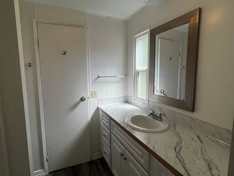 7220 Valley View Rd — Photo 22