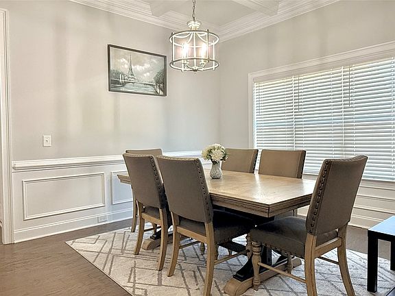 4th image of 8600 Melbourne Cir