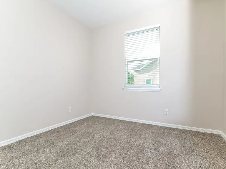 714 Marotta Loop — Photo 7