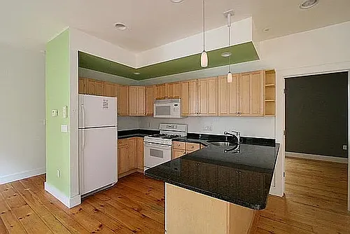 365 Columbia St #3 Photo 1