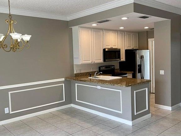 4th image of 2039 Tarpon Lake Way