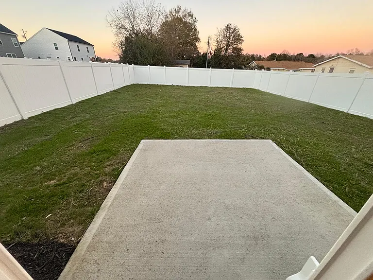 332 Everette Ave — Photo 6