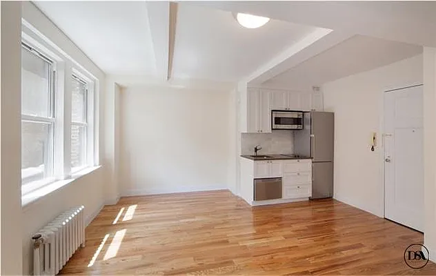 Rented by DSA Realty | media 8