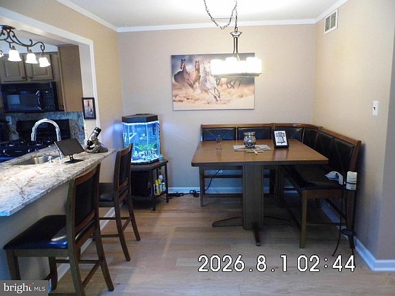 4th image of 204 Boothby Ct